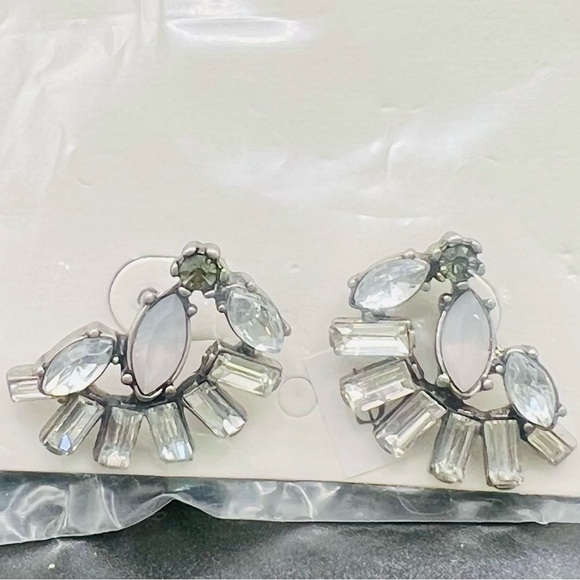 NWT Banana Republic Opal Fan Silver Art Deco Crystal Baguette Earrings - Picture 10 of 10